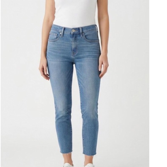 Lucky Brand Denim - Lucky Brand Ava Mid Rise Crop Mini Boot Jeans Light Wash Raw Hem Size 4 27